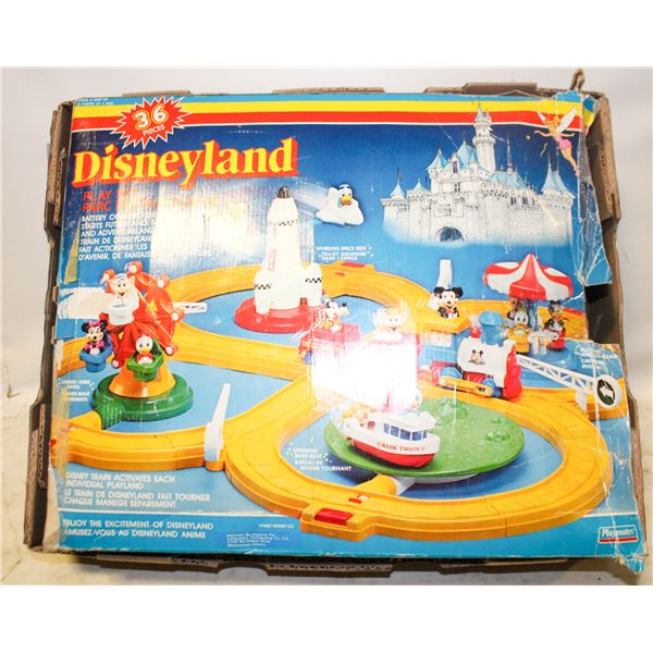 1986 PLAYMATES DISNEYLAND PLAY SET COMPLETE