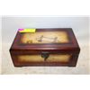 Image 1 : VINTAGE DECORATIVE WOOD KEEPSAKE BOX