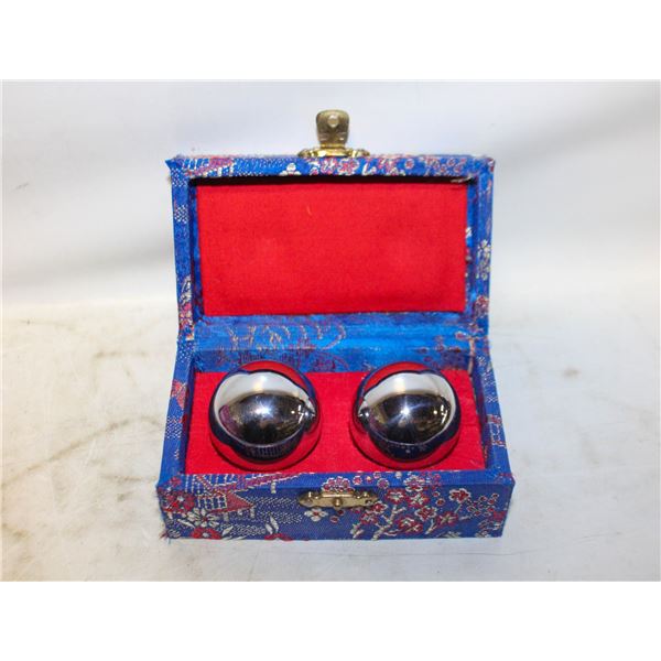 VINTAGE CHINESE MUSICAL EXERCISE STEEL BALLS IN