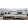 Image 8 : OFF SITE: 1998 FLEETWOOD BOUNDER 36' MOTORHOME