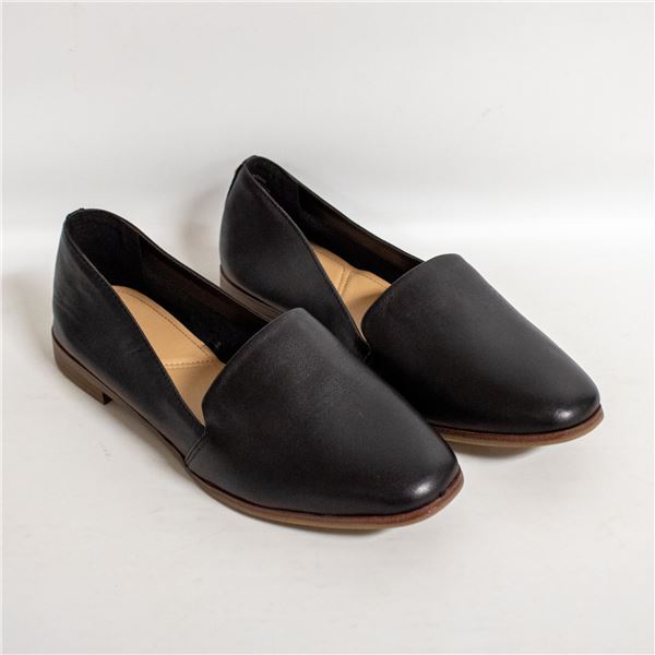 REPACKED NEW WOMENS ALDO FLAT LEATHER SHOE SIZE 9