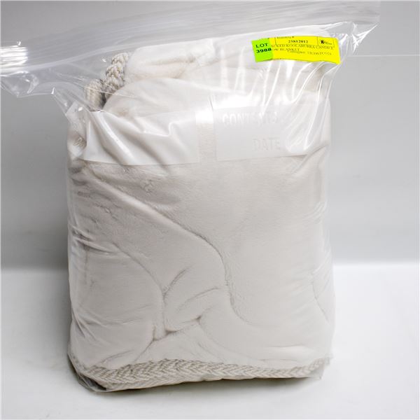 REPACKED KOOLABURRA CANDICE THROW BLANKET