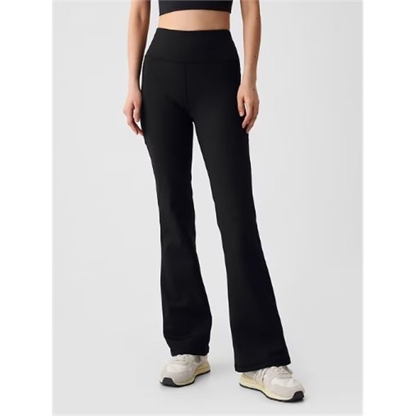 NEW GAPFIT FIT AND FLARE LEGGINGS SIZE SMALL