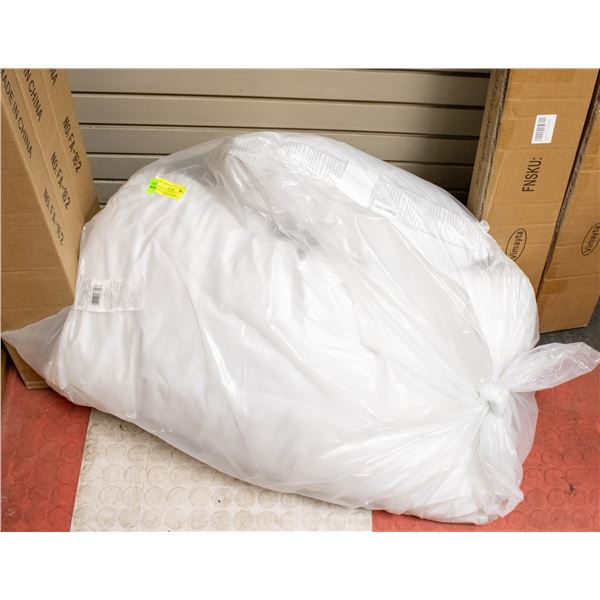 2PK CALVIN KLEIN DOWN ALTERNATIVE KING PILLOWS