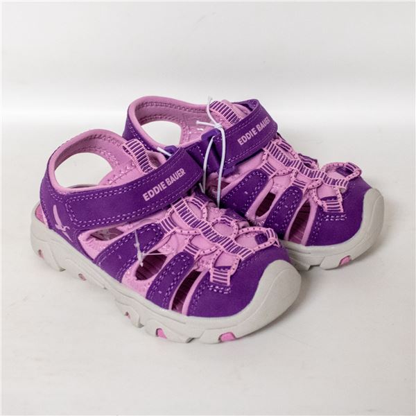 NEW KIDS EDDIE BAUER BUMP TOE SANDLE SIZE 10