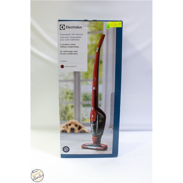 ELECTROLUX ERGORAPIDO PET VACUUM CHILI RED
