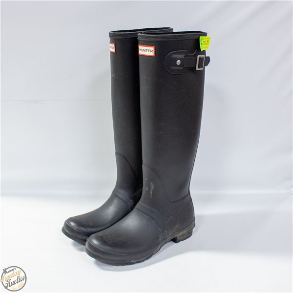 HUNTER ORIGINAL TALL BOOTS SIZE 8