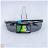 Image 1 : PAIR OF FOSTER GRANT SUNGLASSES