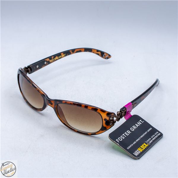 PAIR OF FOSTER GRANT SUNGLASSES