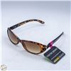 Image 1 : PAIR OF FOSTER GRANT SUNGLASSES
