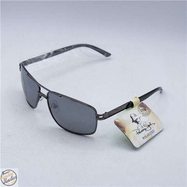 PAIR OF PANAMA JACK SUNGLASSES