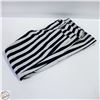 Image 1 : PAIR OF HT DENIM SKINNY JEANS - BLACK & WHITE