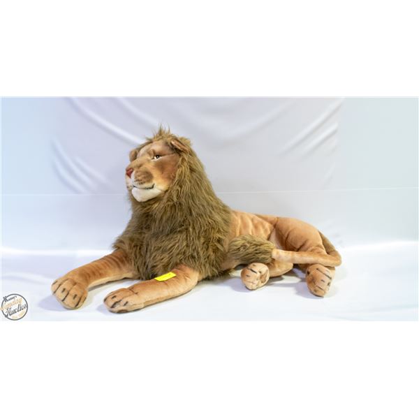 LARGE STUFFED LION APPROX 5'