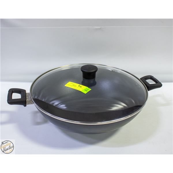 T-FAL NON-STICK WOK - 14" DIAMETER WITH