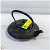 Image 1 : DRAGONFLY CAST IRON TEA POT-ESTATE