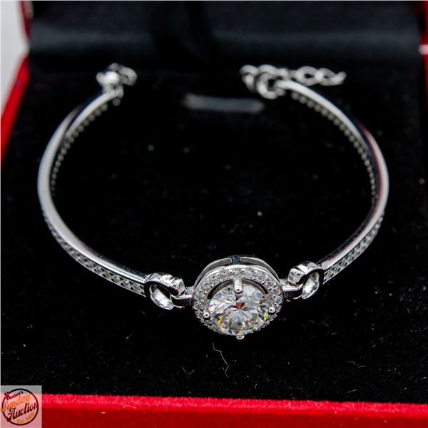 #4062-1.00 CT GRA CERTIFIED ROUND BRILLIANT