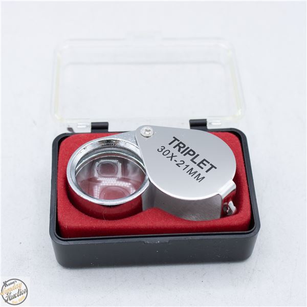 #4079-JEWELLERS LOUPE TRIPLET 30 X 21 MM