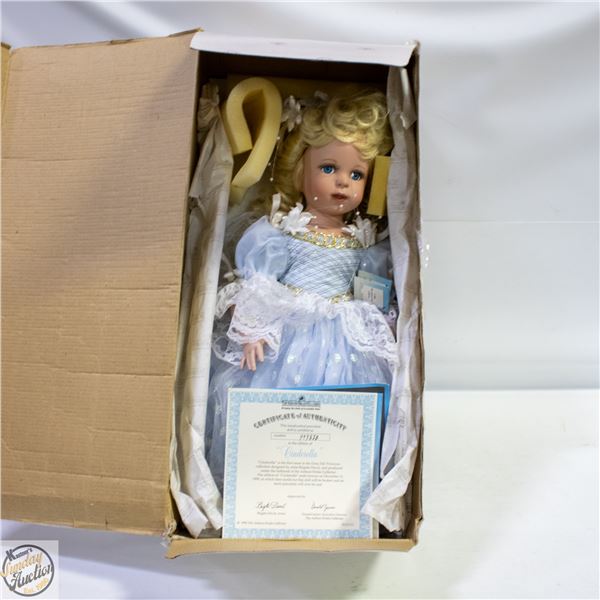 "CINDERELLA@ NO.9788IB COLLECTOR DOLL