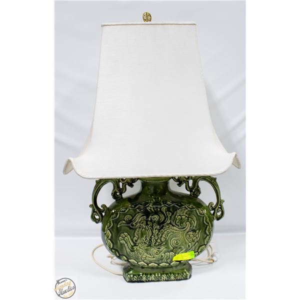 CHINESE STYLE CELADON PORCELAIN LAMP