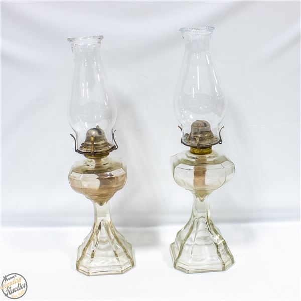 VINTAGE LAMPLIGHT FARMS CLEAR GLASS