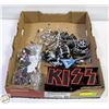 Image 1 : FLAT OF "KISS" COLLECTABLE FIGURINES