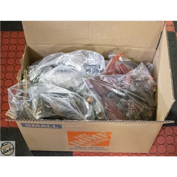 LARGE LOT OF FIGURINES