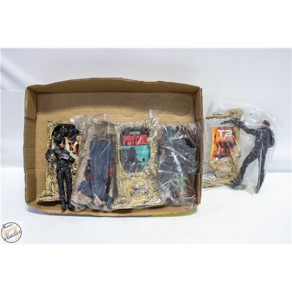 FLAT OF COLLECTABLE FIGURES