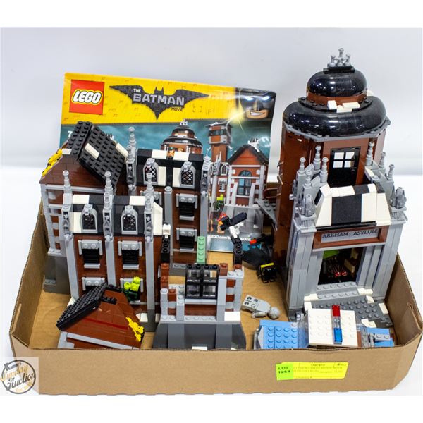 LEGO THE BATMAN MOVIE WITH MANUAL (NO BOX)