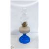Image 1 : VINTAGE P & A MFG MULTI COLORED GLASS OIL