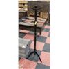Image 1 : SOLID WOOD (BLACK ENAMEL PAINT) 6-PEG COAT