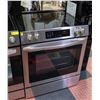 Image 1 : FRIGIDAIRE 30 INCH 5.3 CU FT ELECTRIC RANGE