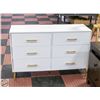 Image 1 : WHITE 6-DRAWER DRESSER W/BRONZE TONE HARDWARE