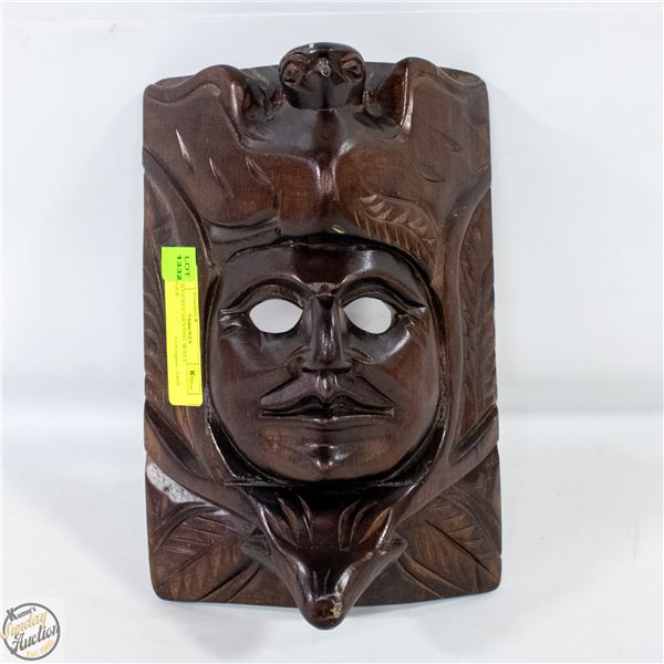 TIKI WOOD CARVING WALL HANGER 10"X7"X3"