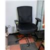 Image 1 : HYDRAULIC LIFT OFFICE CHAIR