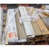 Image 1 : PALLET OF LUXURY VINYL PLANK FLOORING CONTAINING