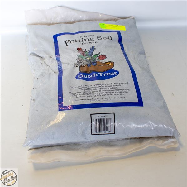 2 BAGS 10 L EACH OF POTTING SOIL – DUTCH TREAT