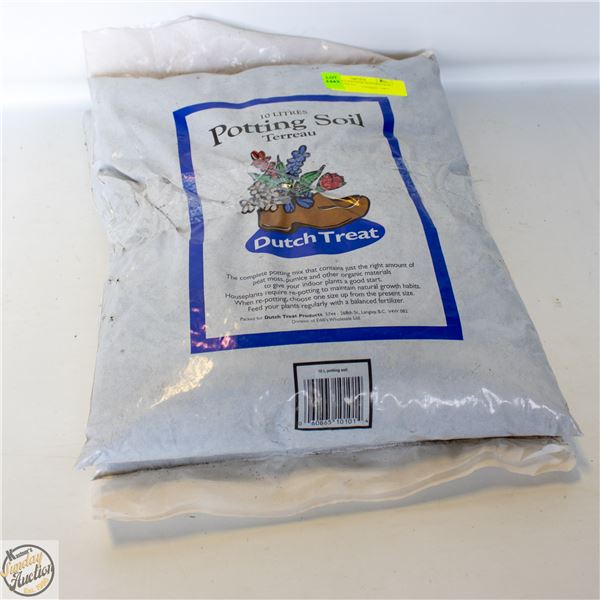 2 BAGS 10 L EACH OF POTTING SOIL – DUTCH TREAT