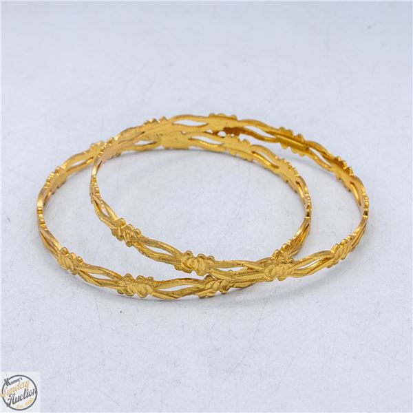 LOT OF 2 - LADIES BANGLES - 18K GOLD PLATED