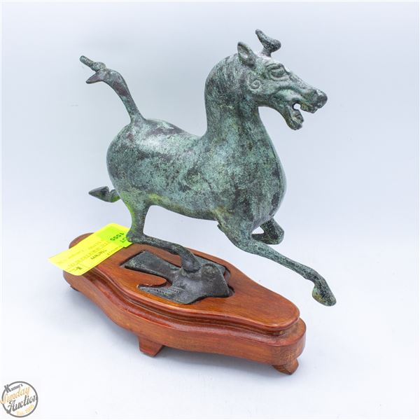 CAST METAL HORSE FIGURE ON WOODEN STAND