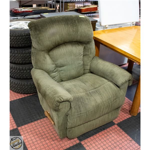 LAZY BOY RECLINER CHAIR- 40" X 36" X 30"