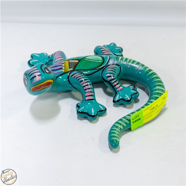 CUSTOM POTTERY PC IGUANA HAND PAINTED