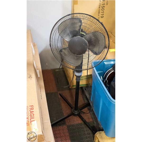 OSCILLATING FAN