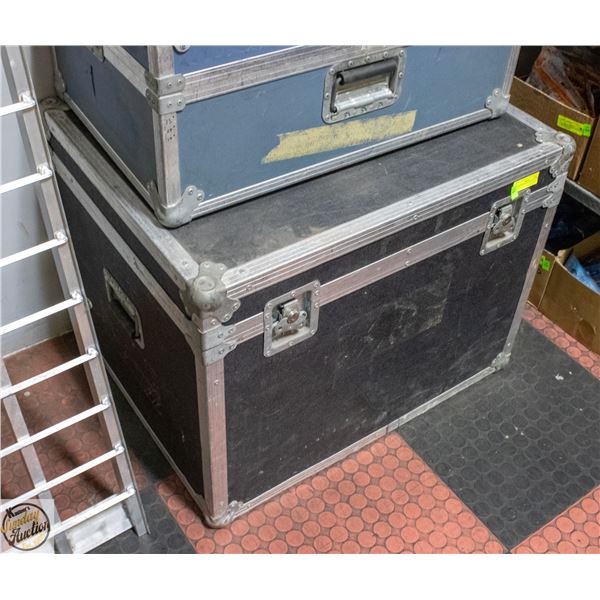 DURABLE SHIPPING CASE H24" W30" L24"