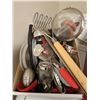 Image 7 : Kitchen Utensils Cat A