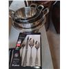 Image 2 : Knives, Cutlery A