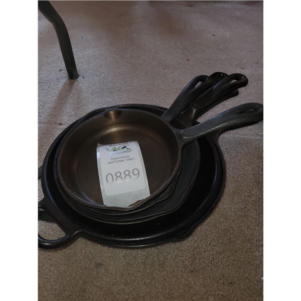 Wagner, Lodge Cast Iron Pans A