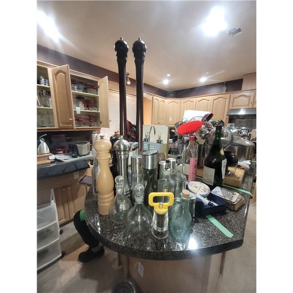 Salt & Peppers Cat A