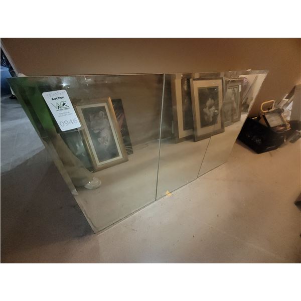 Bathroom Mirrored Cabinet Cat B