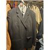 Image 12 : Men's Clothing Cat A