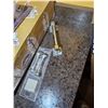 Image 3 : Bathroom Light & Curtain Rods B